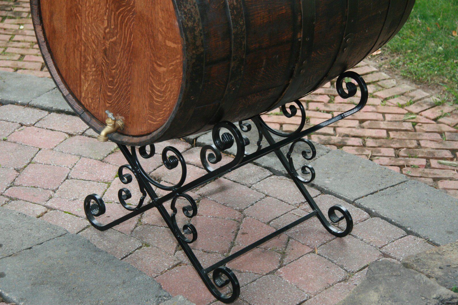 Oak Barrel Ice Box - Image 6